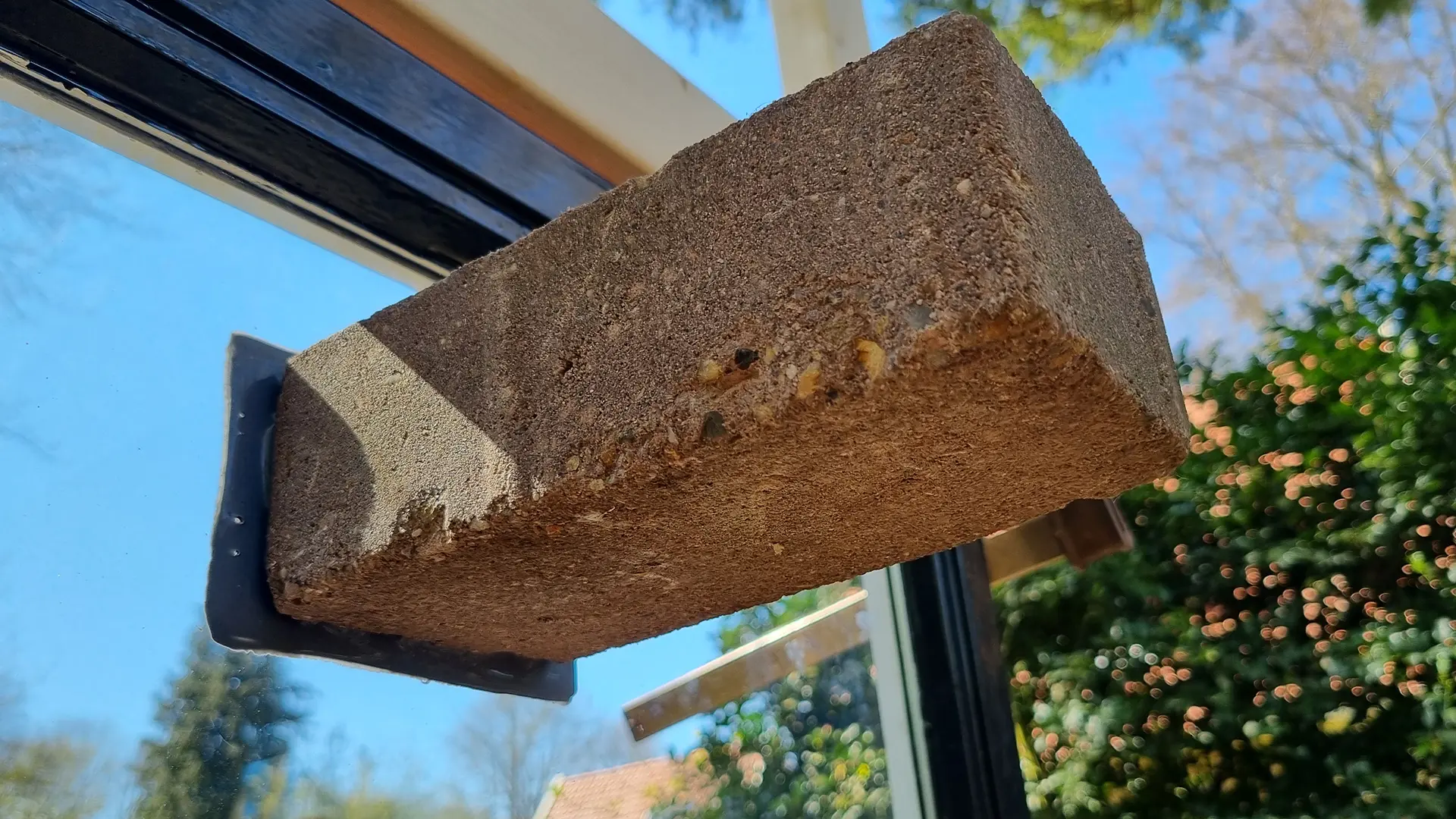 SMP 1K SF- 1 baksteen houdt meer dan 75 kg vast – zonder primer SMP 1K SF- 1 baksteen houdt meer dan 75 kg vast – zonder primer